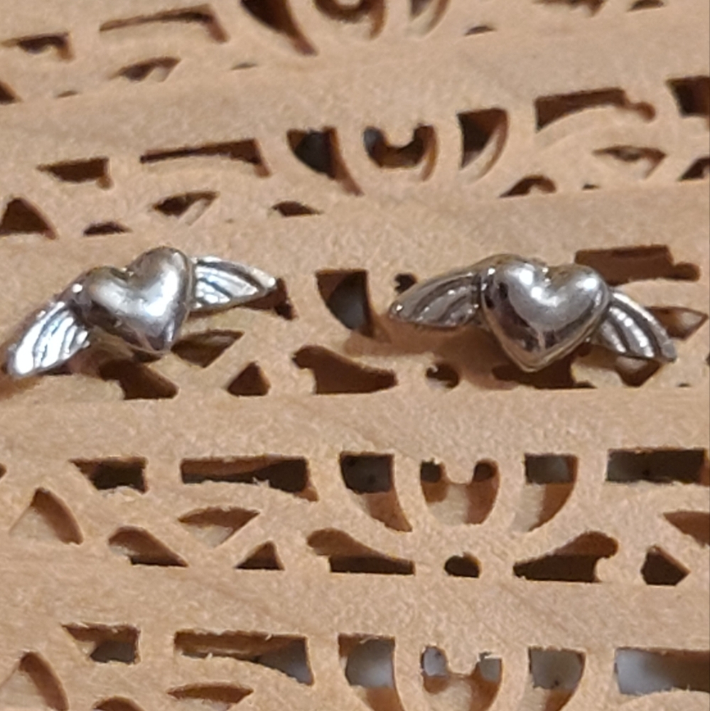 Ladies studded earrings for sale